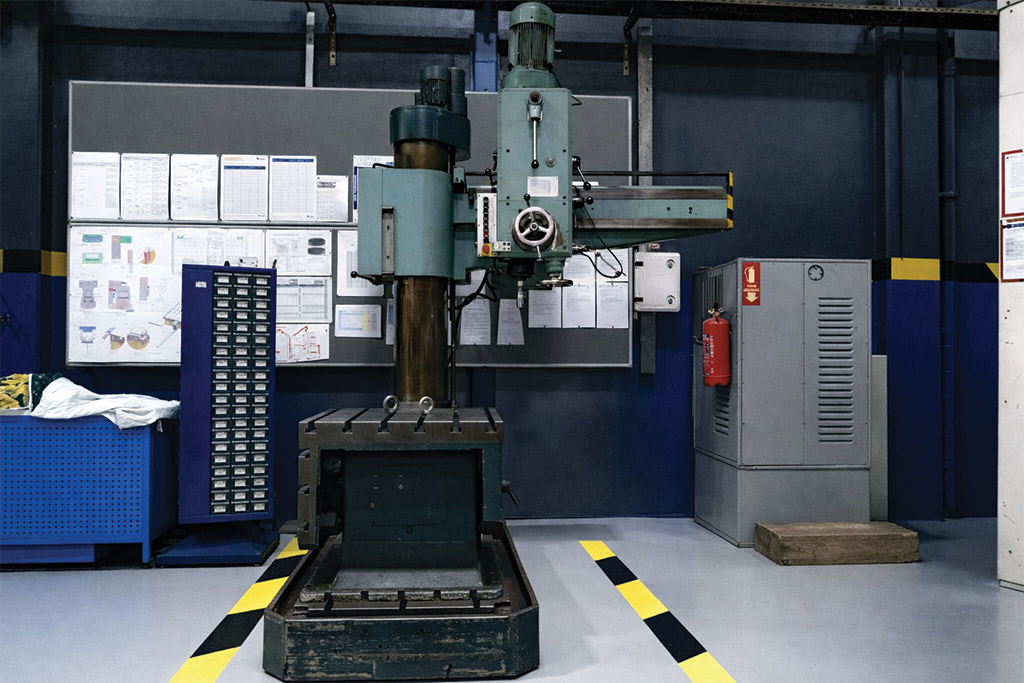 TAKSAN RADIALBOHRMASCHINE